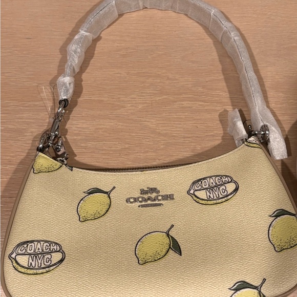 Coach Teri Lemon Print Bag NWT - Picture 6 of 8